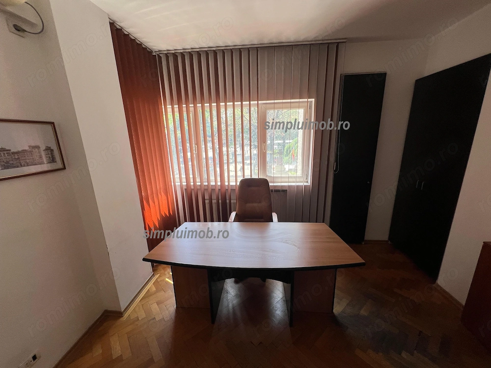 2 Camere Pretabil Birou Zona Armeneasca
