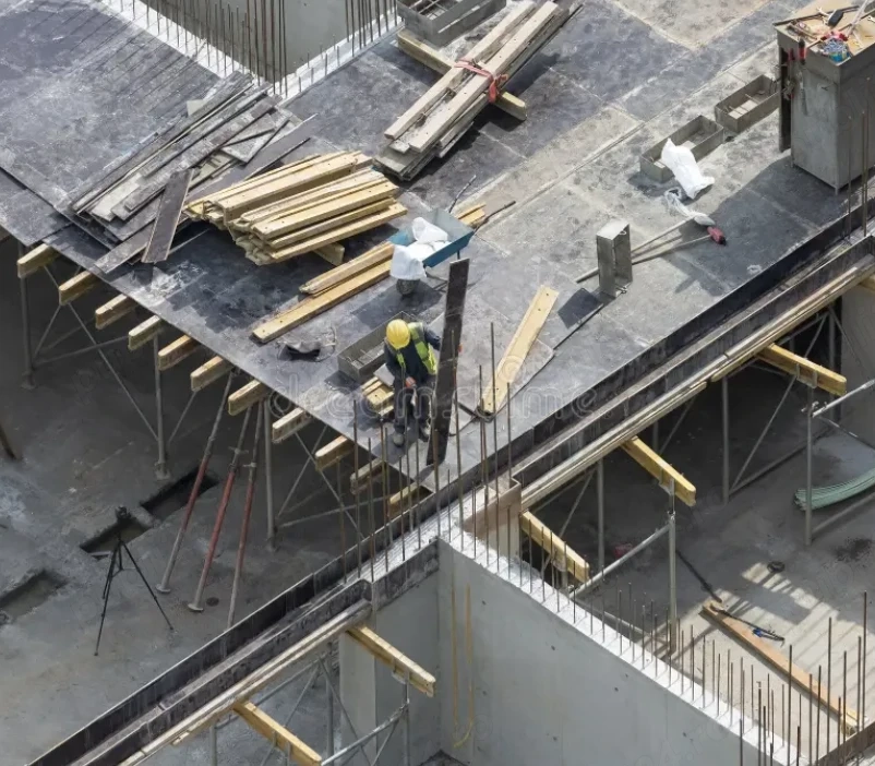 Firmă de construcții caută echipe de dulgheri
