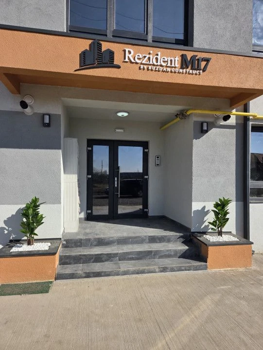 De vanzare 2 apartamente cu 2 camere Micro 17, bloc nou, etaj 3, 96.000 E