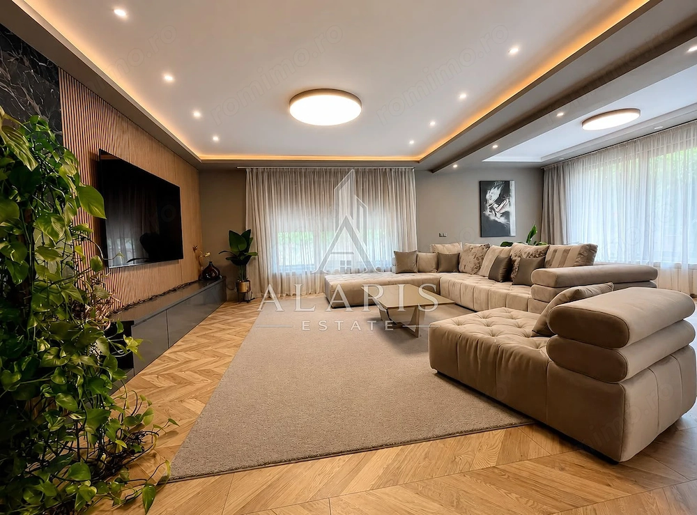 Casa de lux cu 5 camere, 5 bai, in zona Lipovei