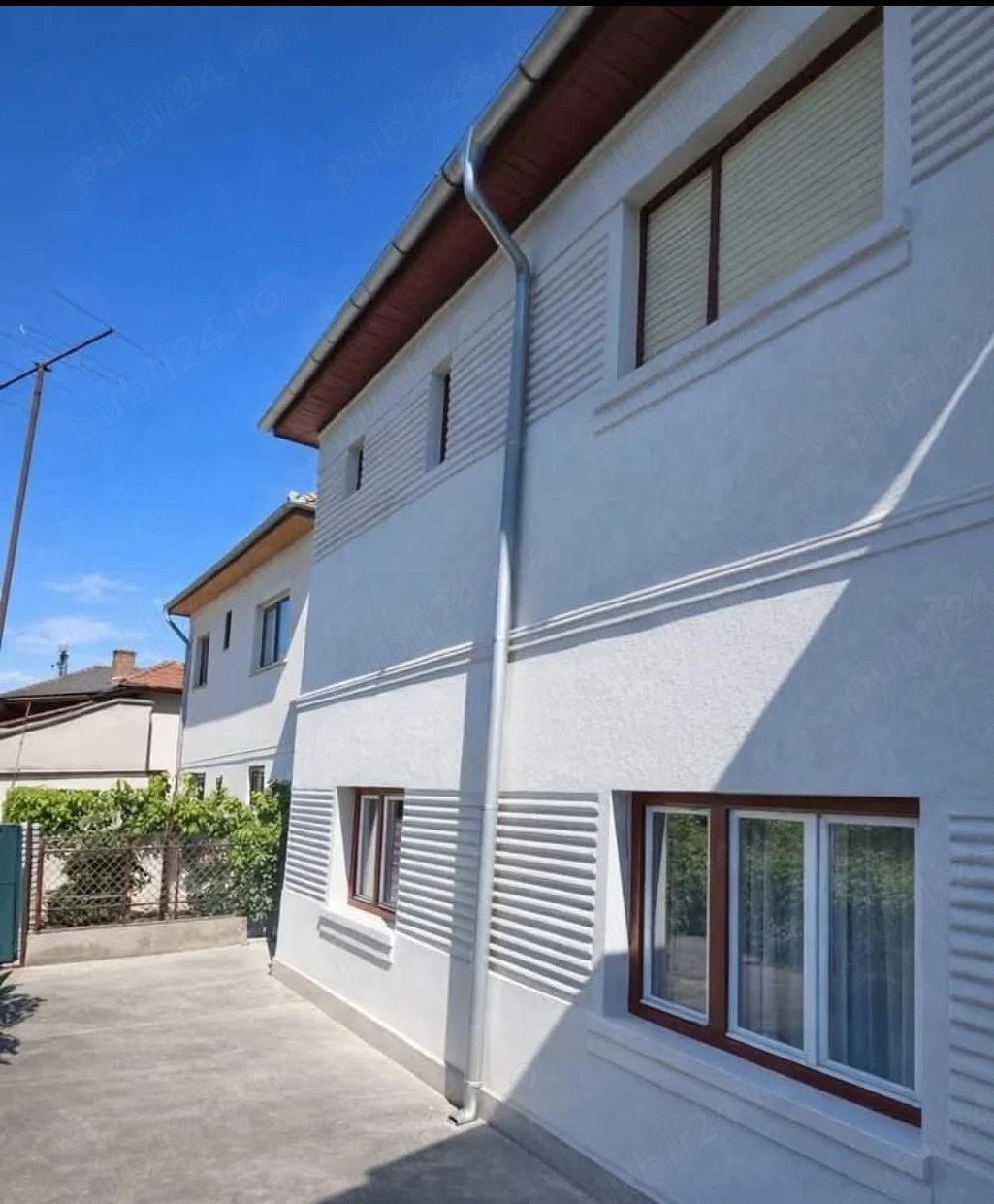 Vand Casa zona Chizid, Hunedoara 