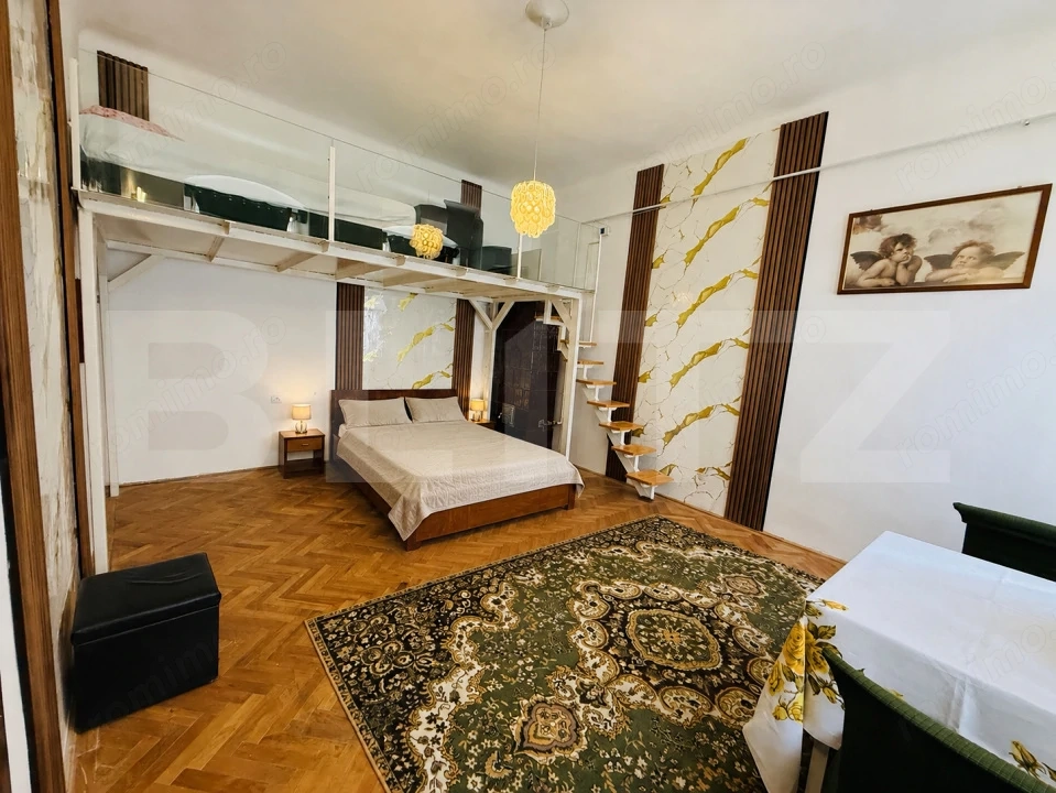  Garsonieră spațioasă, tip duplex, în centrul istoric al Brașovului 
