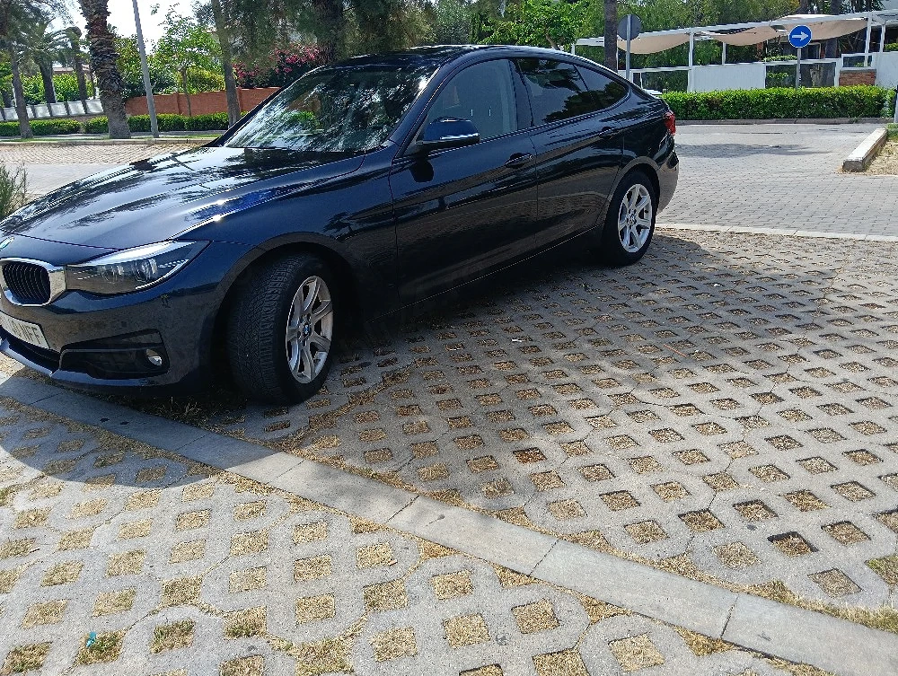 se vinde BMW 318 GT