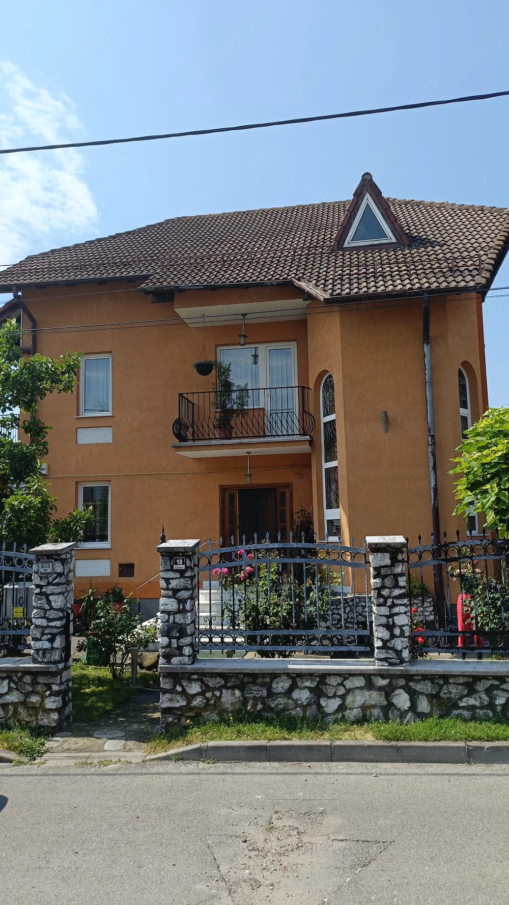 Casa + Anexa   Ramnicu Valcea  