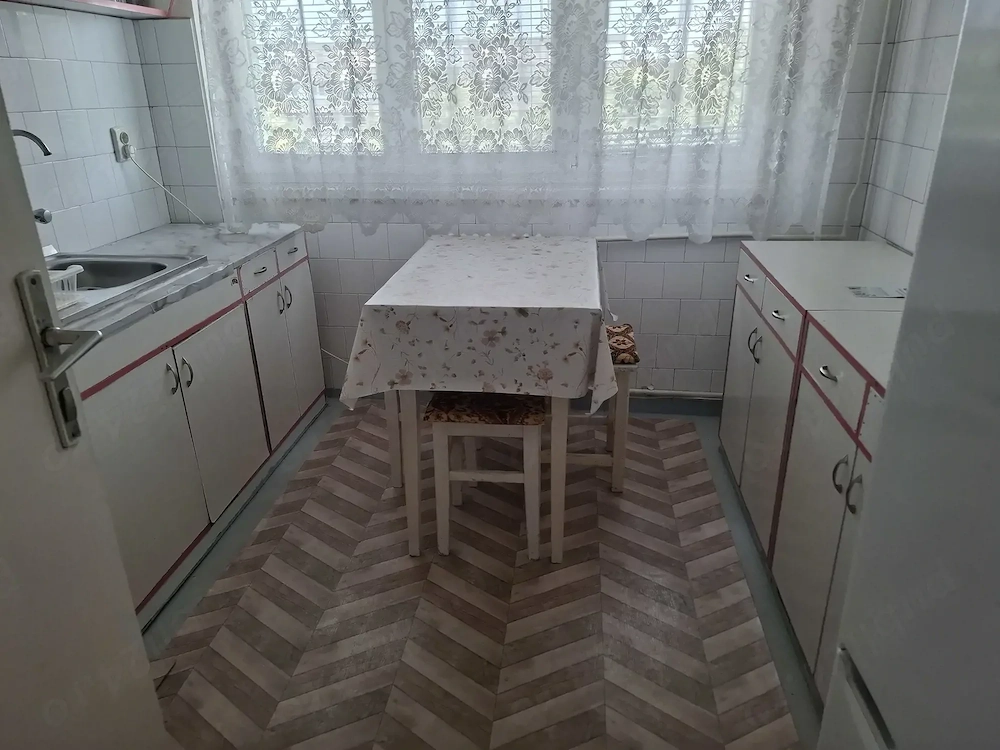 Ap spatios 3 cam Podgoria pe Bulevard bloc izolat termic