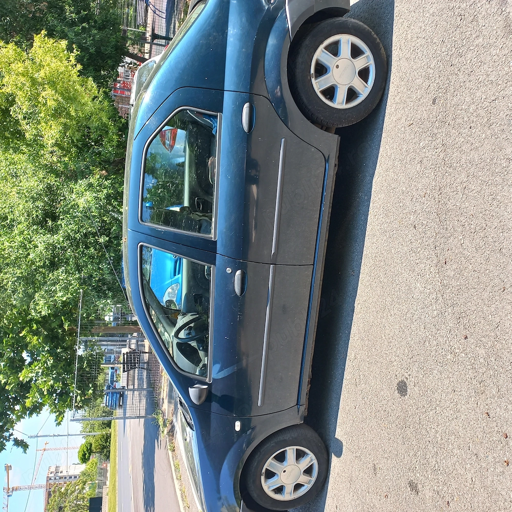 Dacia Logan 