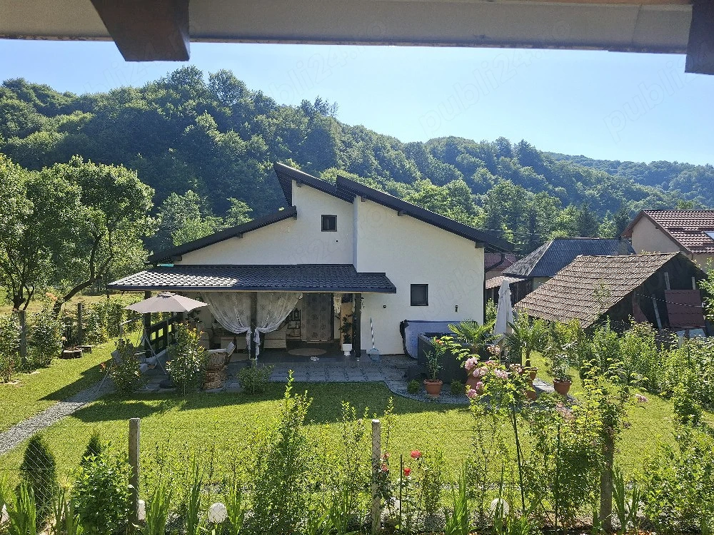 Casa de vanzare