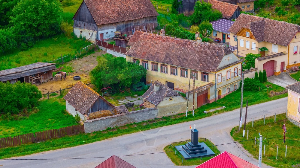 Casă traditionala saseasca  Jibert/ DE RENOVAT TOTAL!