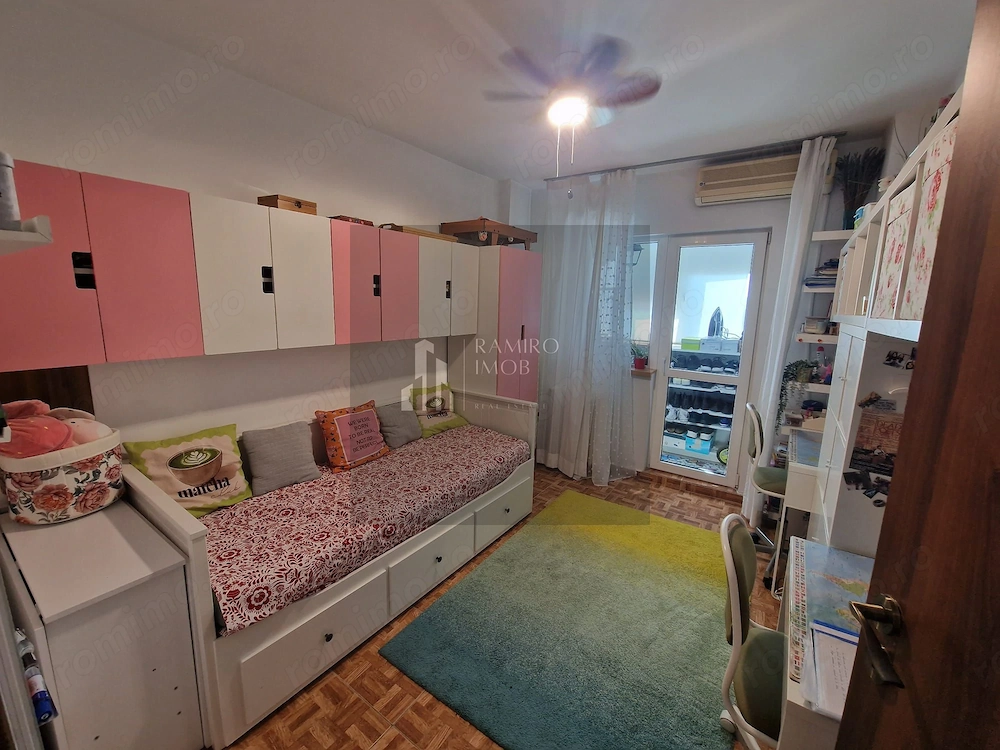 OCAZIE Apartament 4 camere Huedin
