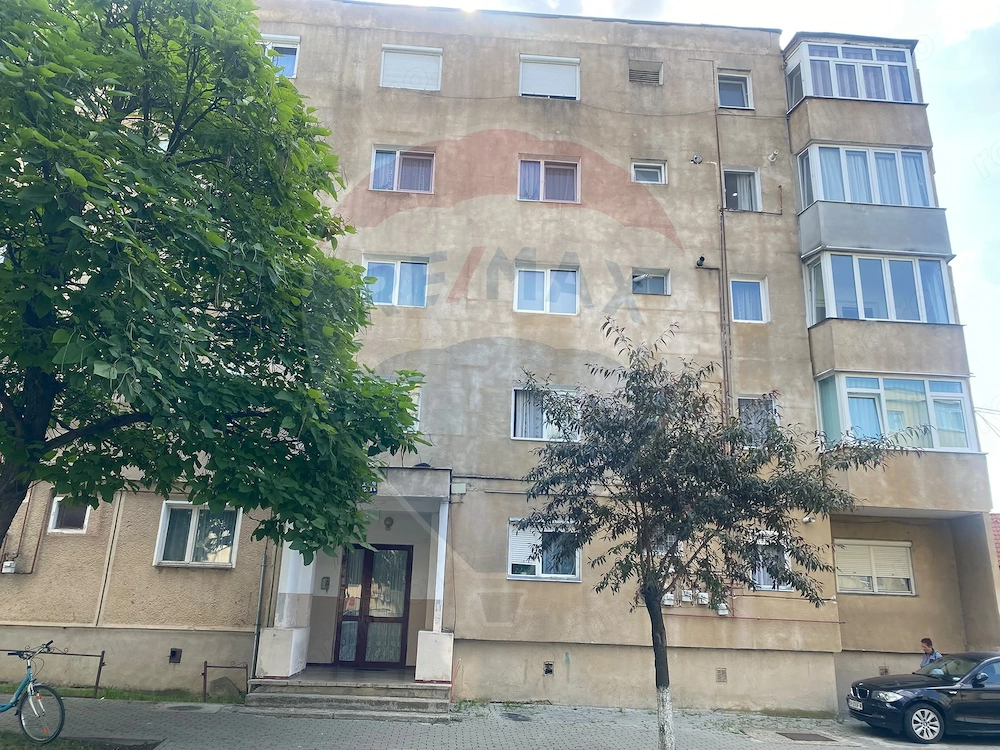 Apartament cu 3 camere de vânzare în zona Centrala, Fagaras