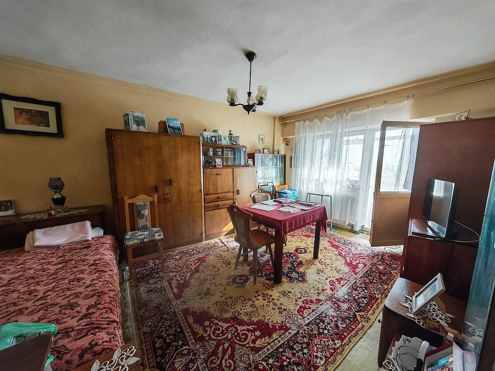 Garsoniera foarte spațioasă tip 2 camere