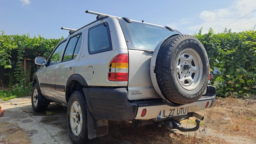 SUV Opel Frontera B 4x4 cu reductor