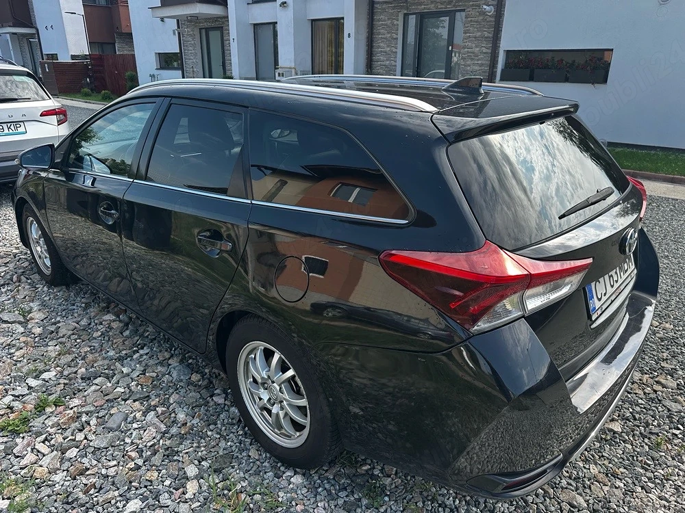 Toyota Auris HEW18 Hybrid 2016 GPL