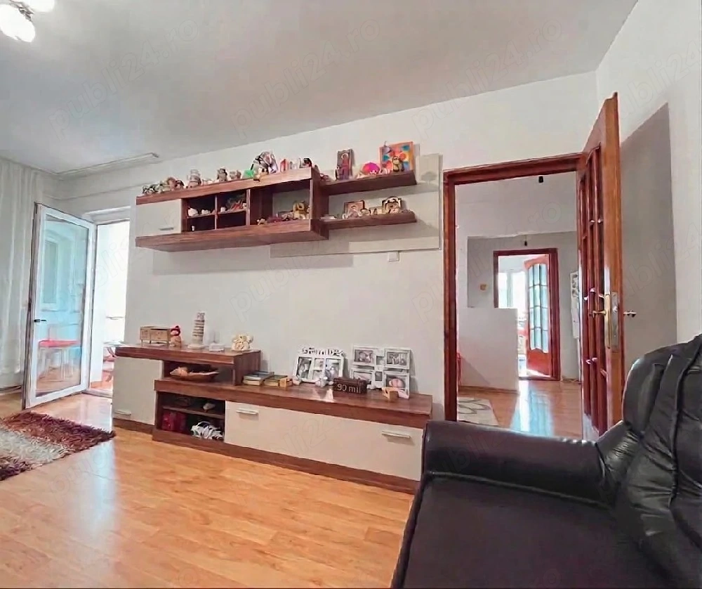 Vand Apartament cu 2 camere Decomandat.Zona alexandru cel bun. Iași
