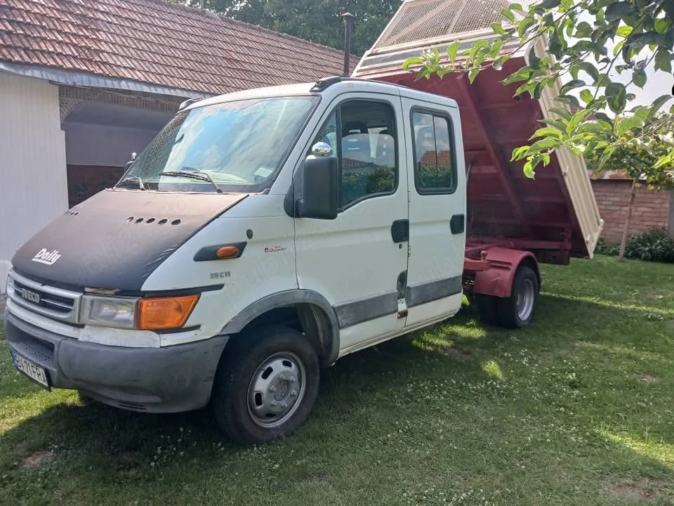 Iveco Daily basculabil pe 3 parti