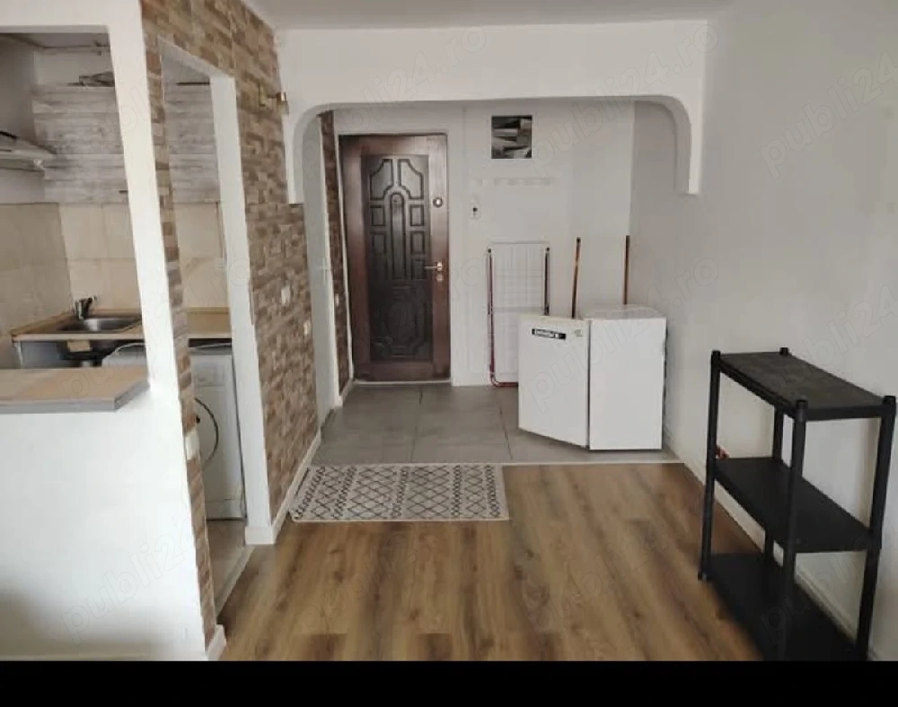 dau în chirie Garsonierastr Lombului cu Loc de parcarw