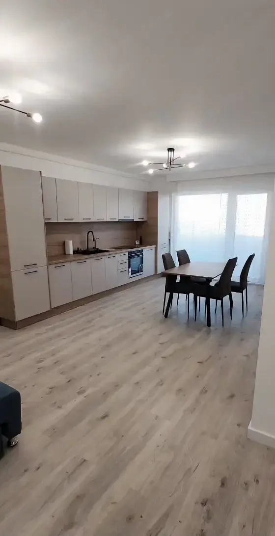 Apartament 2 camere nou, prima închiriere   Str. Eroilor, Florești Comision 0