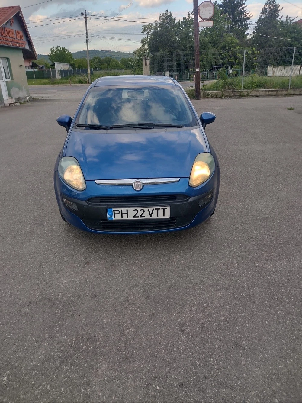 Vand Fiat Punto Evo,an 2010,euro 5,motor 1.3 diesel,proprietar in acte,192.000km