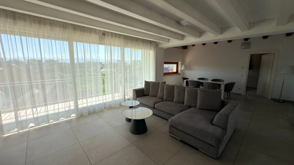 Apartament 3 camere modern zona Calea Dumbravii