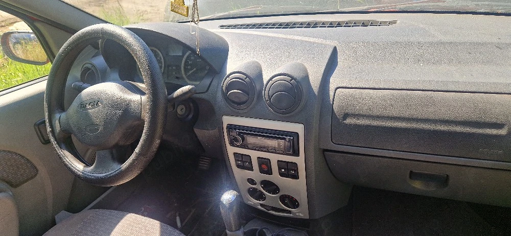 Vand Dacia Logan