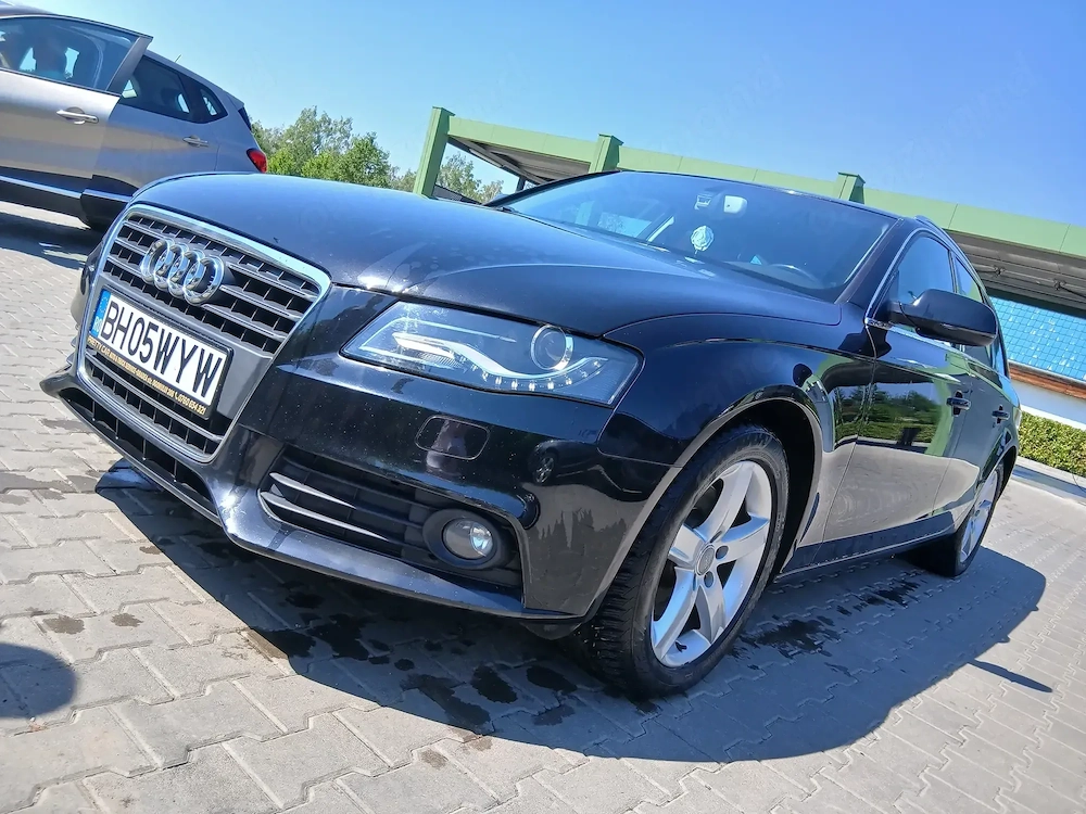 Vând Audi A4 2010