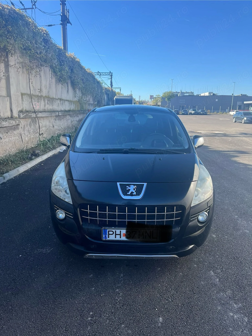 Vând Peugeot 3008 2800  negociabil 