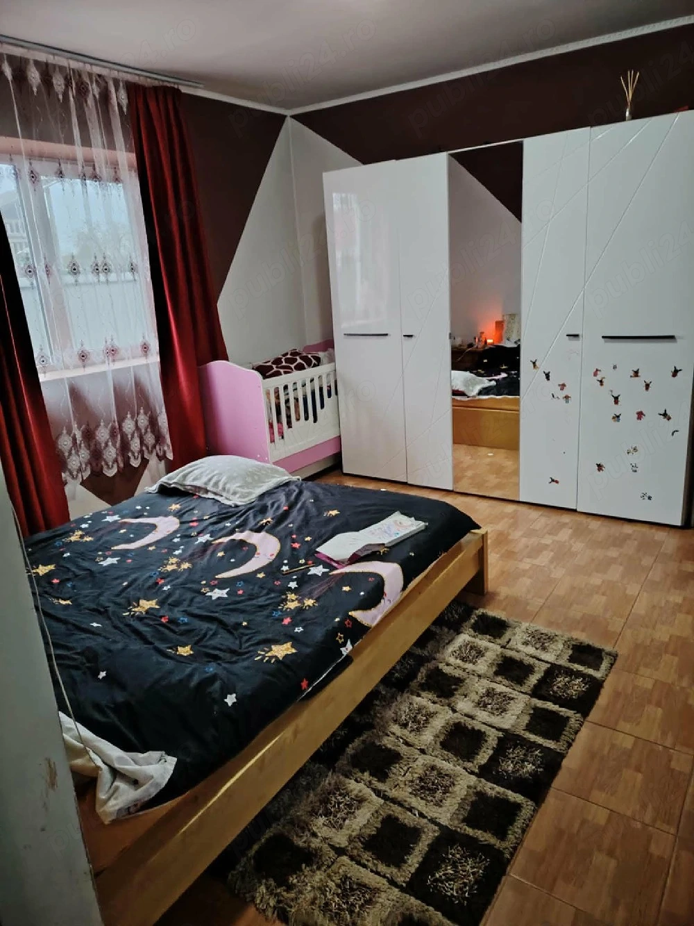 Vând casa in sat vânători comuna misca jud arad 