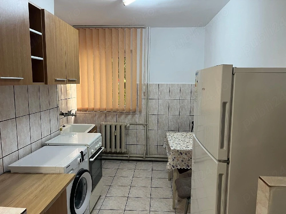 Apartament 2 camere Cantemir, 10 minute de Universitatea Oradea Medicina