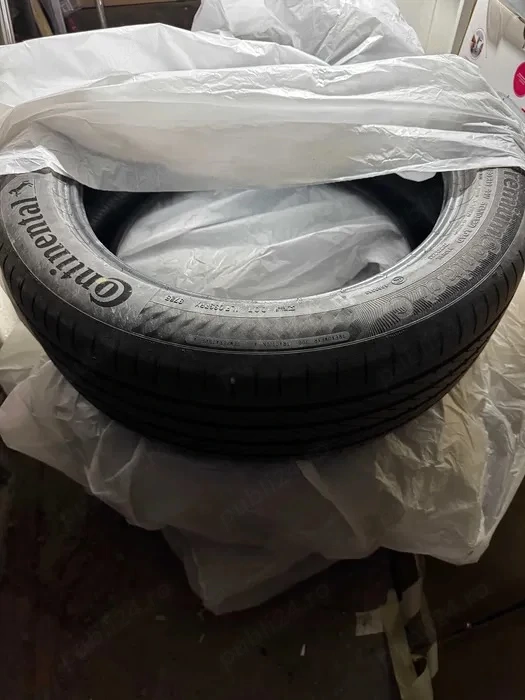 Set cauciucuri vara Continental 235/50/R19