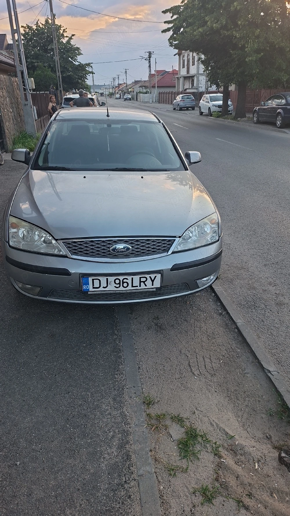 vand ford mondeo 1.8 benzina si GPL