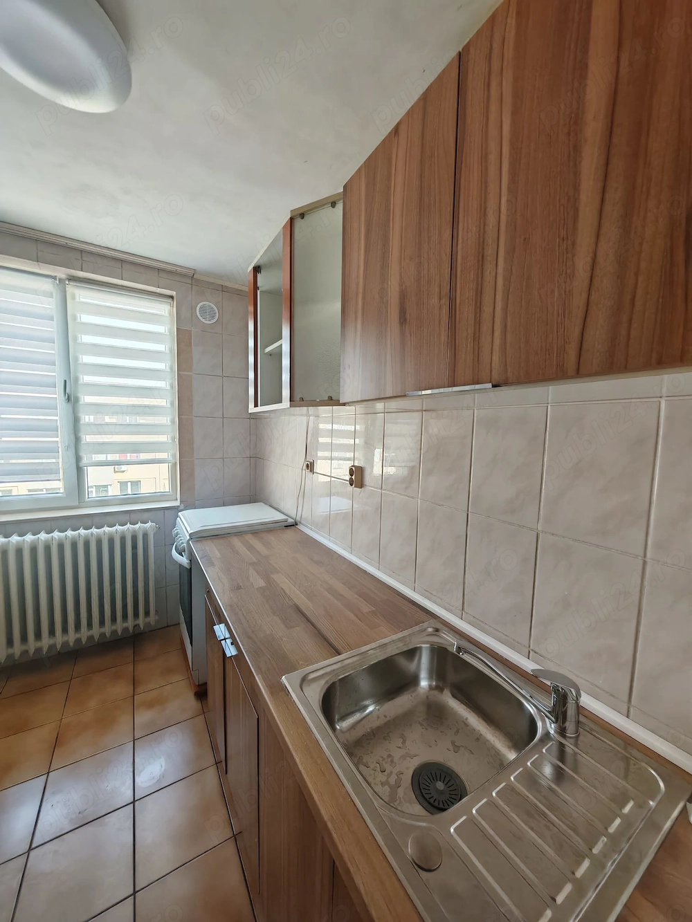 Inchiriez ap 3 camere
