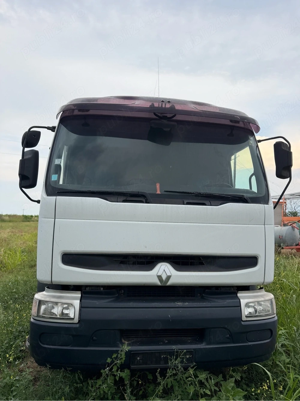 Renault Midlum 250   Box 7,5T   Ușă laterală   Stare bună