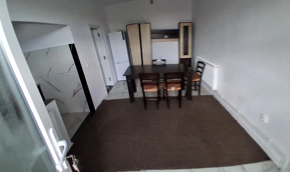 Apartament de închiriat cu 3 camere zona ultracentrală 