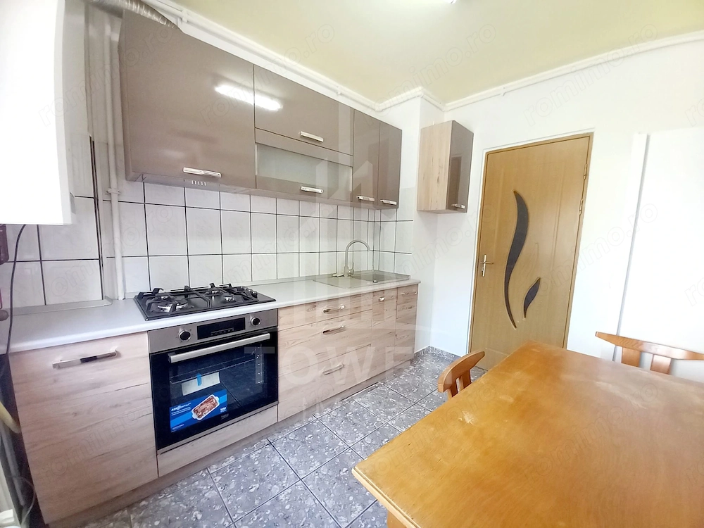 Apartament cu 3 camere de închiriat – Cartier Ștrand