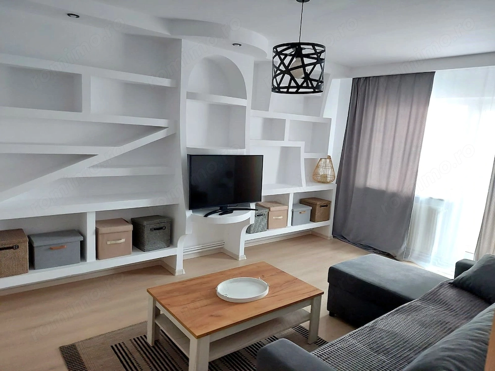 Apartament 3 camere decomandat 77 mp Strand