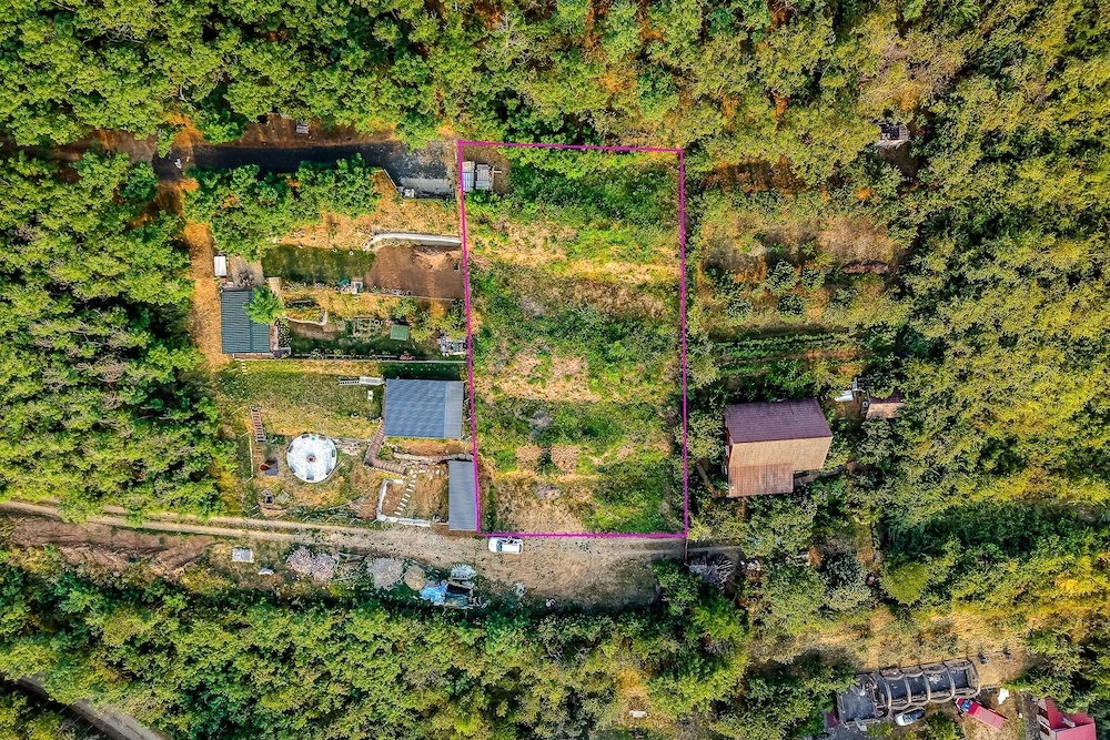 Teren de vis la Miniș, pe deal, 1.150 mp, front 26 m, Drumul Vinului