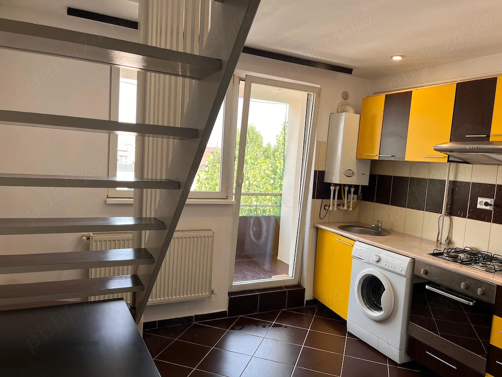 Apartament tip mansarda ,situat la etajul 5  5 , compartimentat pe 2 niveluri -zona Nicolina