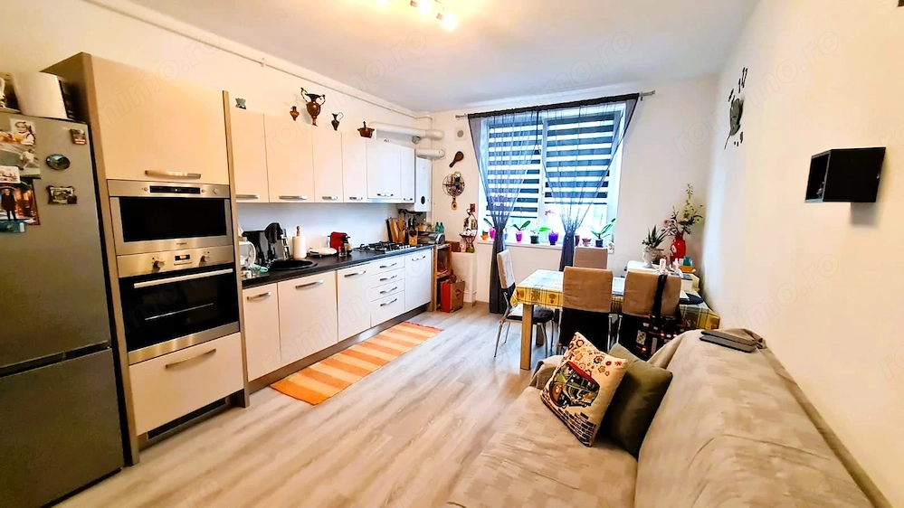 Apartament 3 camere decomandat zona Selimbar
