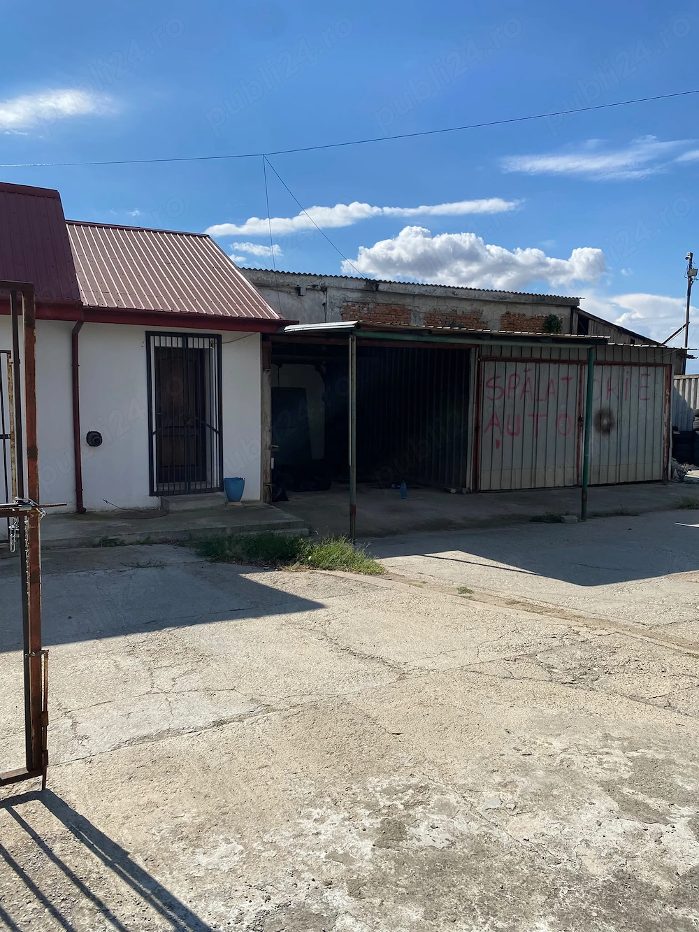 PROPRIETAR   Vând Proprietate Mixtă (Comercial + Rezidențial) și Teren 6.743 mp, Vidra (Sintești), I