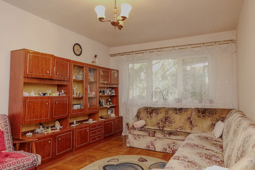 Apartament 4 camere Etaj 1 Zona Aurel Vlaicu Str. Hateg comision 0%