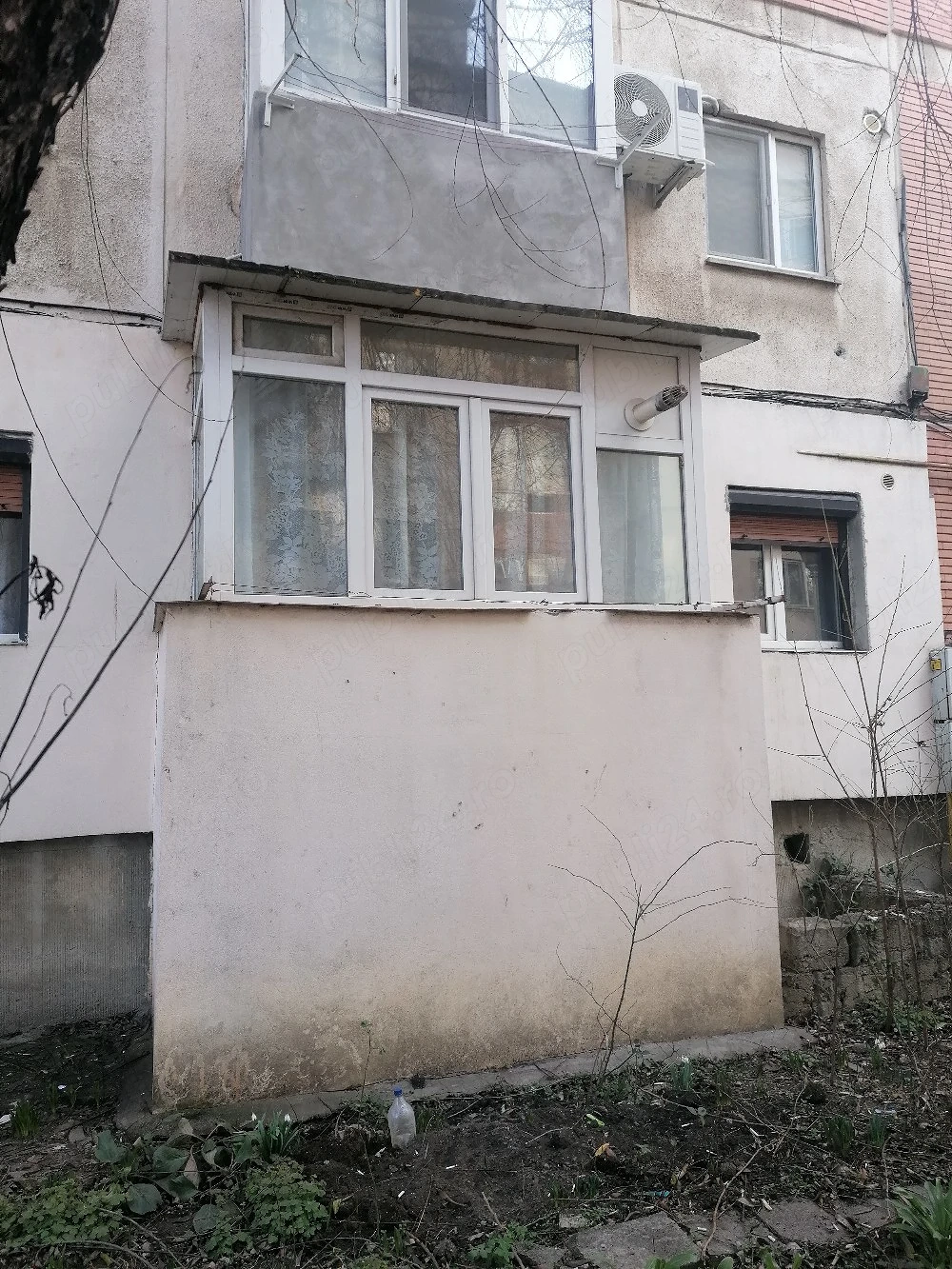 Garsoniera George Enescu p 4 balcon.