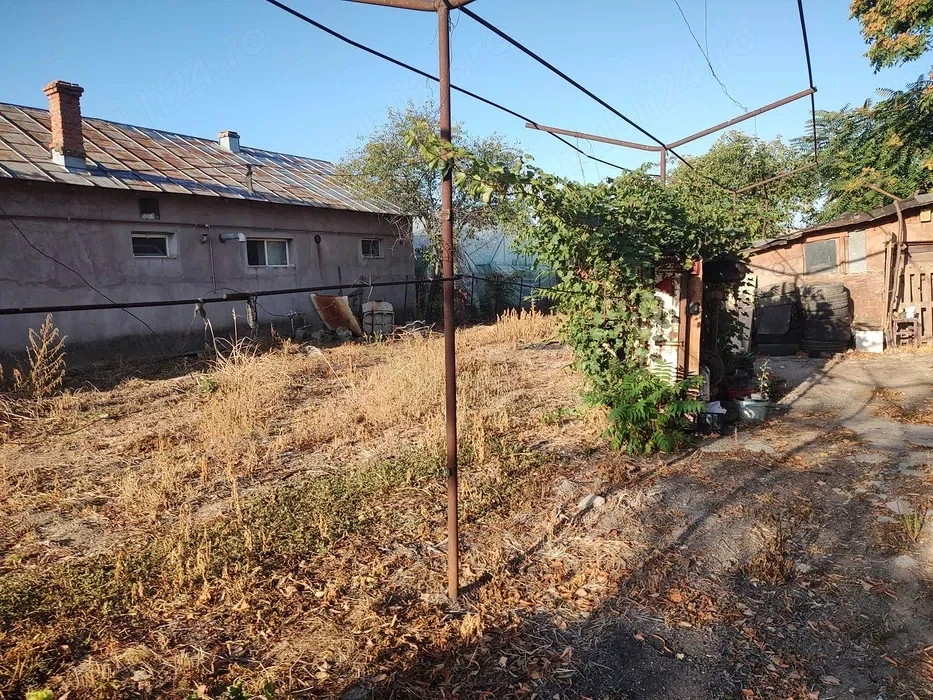 Teren intravilan 1357mp + casa veche - deschidere 21 , Vidra Ilfov