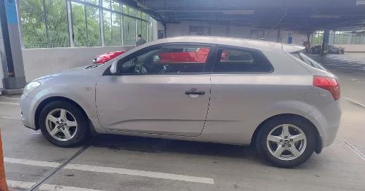 vand Kia Proceed 2 uși 1,6l diesel 2009 euro 4 stare foarte buna gri argintiu 178 000 km Bucuresti 