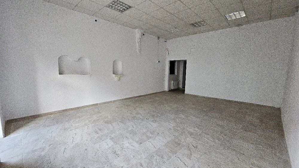 Spatiu Comercial 58mp de inchiriat strada 9 Mai