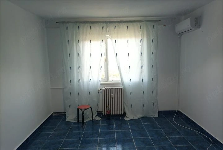 Garsoniera de vanzare zona FAR