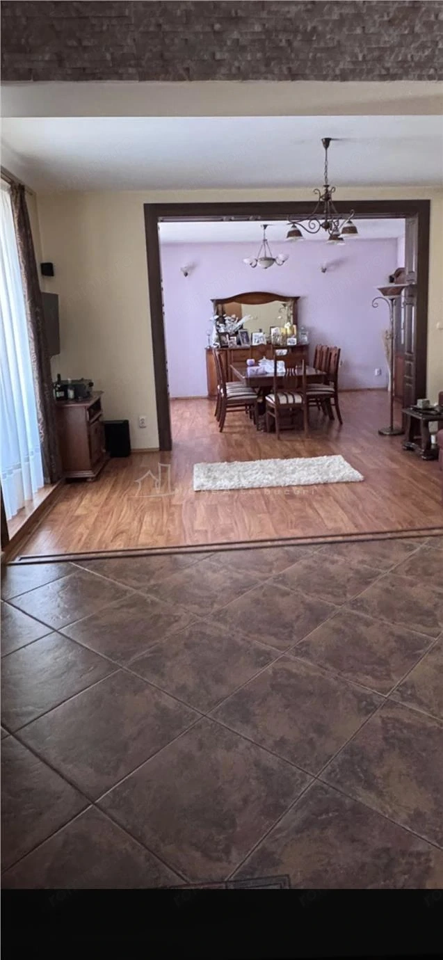 Casa eleganta S+P+E, teren 585 mp - Lapus
