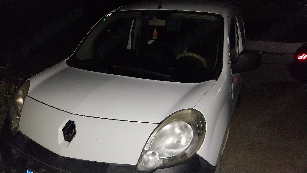 Vând Renault Kangoo 