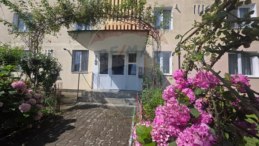 Apartament 3 camere de vânzare- str. Sondorilor, Medias