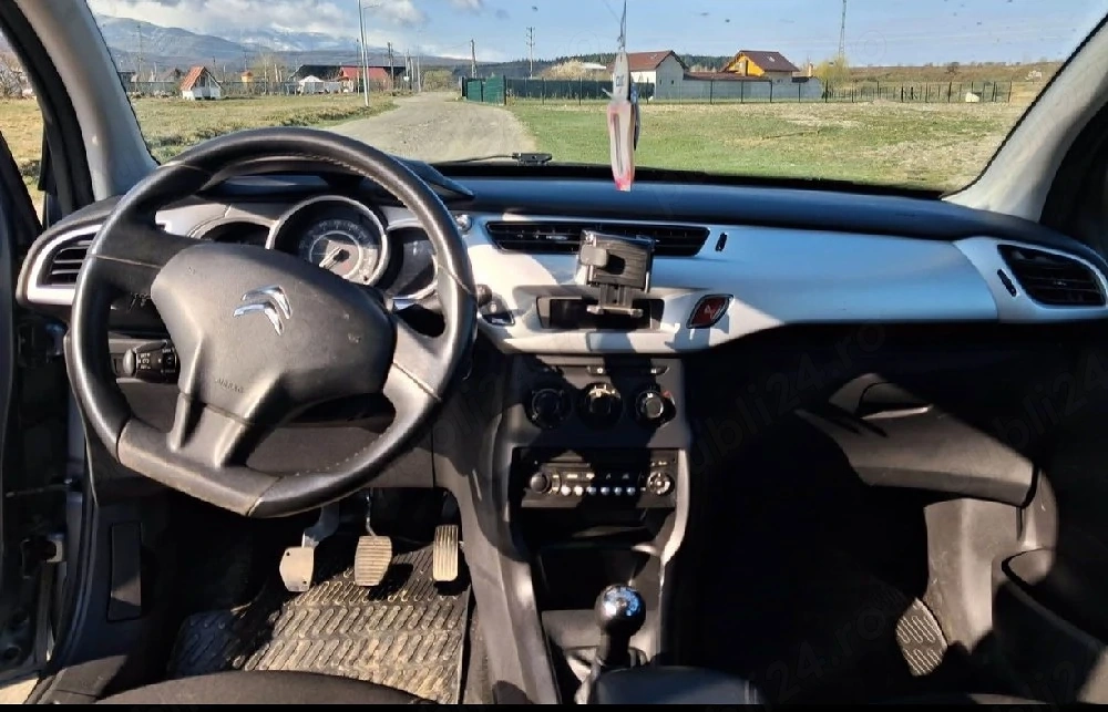Vând Citroen C3, înmatriculat