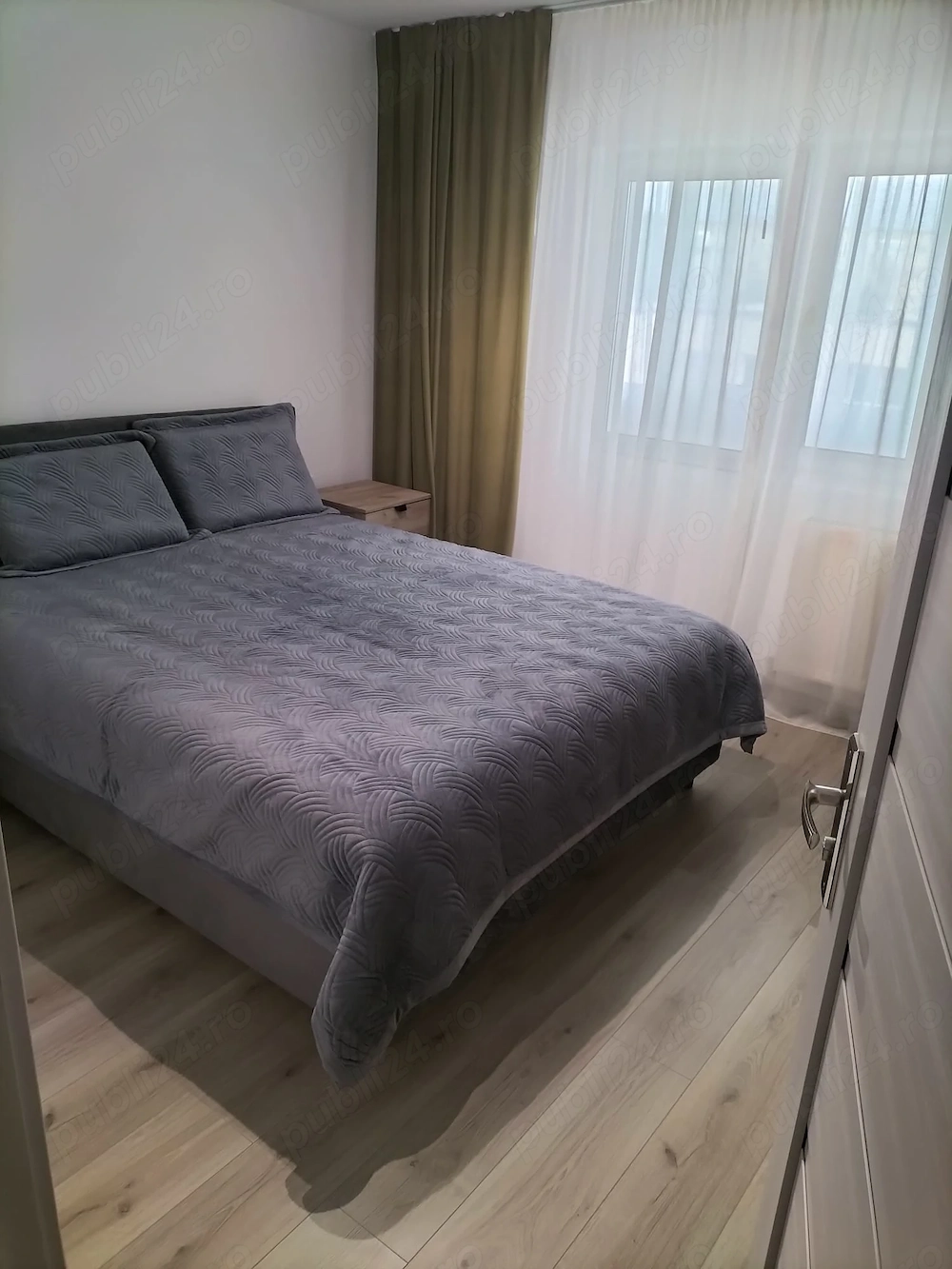 Apartament 4 camere CARACAL decomandat HCC 90 mp2 etaj 2